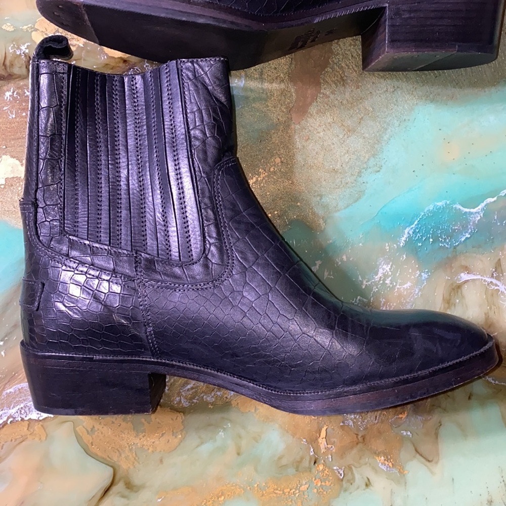 Vintage Foundry Co Leather Boots - Picture 3 of 8